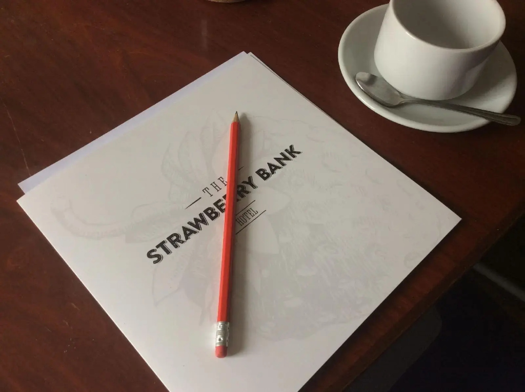 Strawberry Bank Hotel, NEC