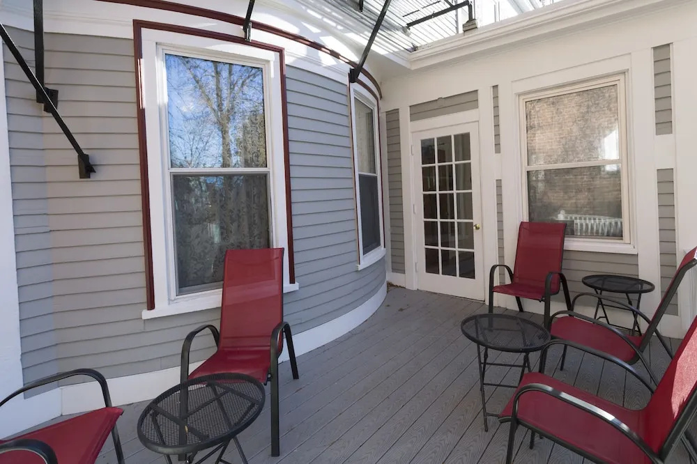 Irving House at Harvard