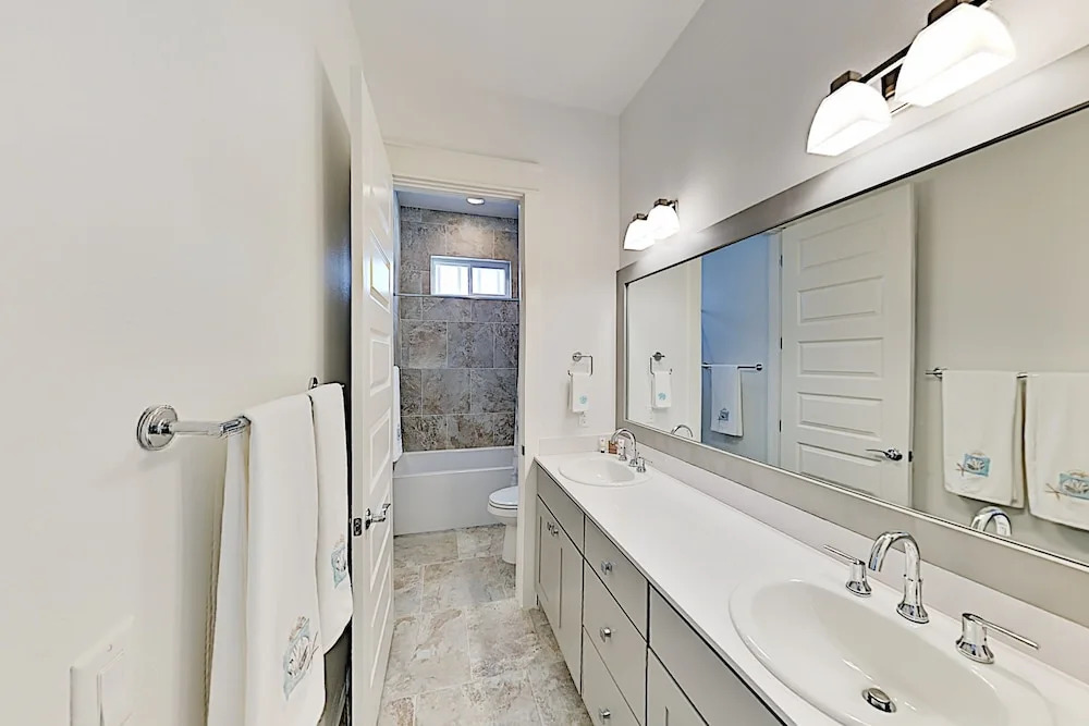 Upscale In The Reserve At St. Charles Bay! 3 Bedroom Home