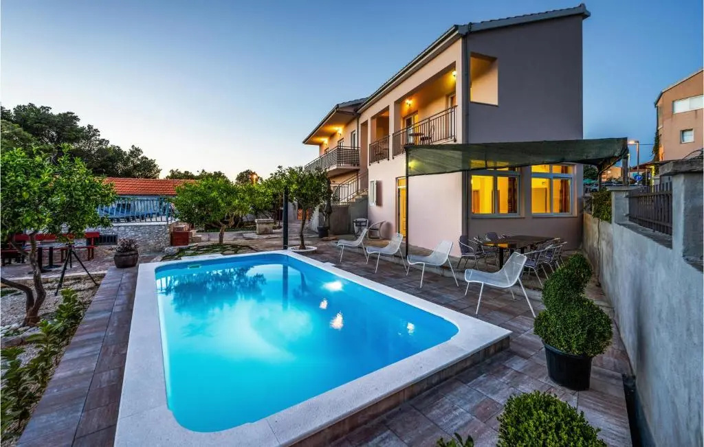 Beautiful Home In Razanj With Wifi