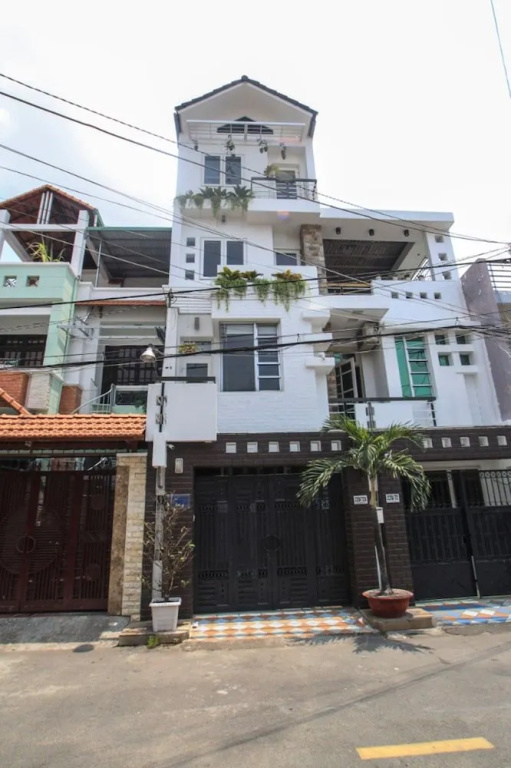 7S Nice House Hotel & Apartment near Airport