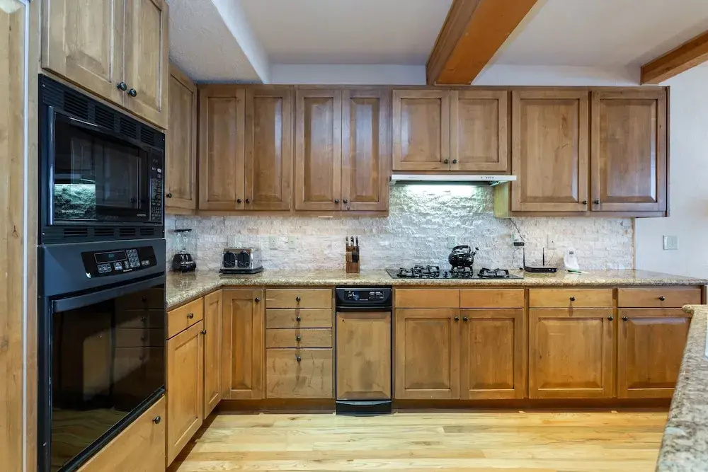 Sterling Lodge at Deer Valley Resort - Three Bedroom Condo with Hot Tub #108 3 Condo