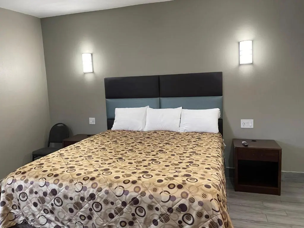 Town House Motel