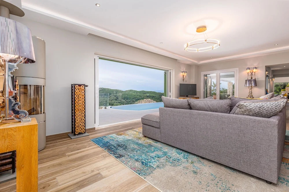 Villa Nirvana