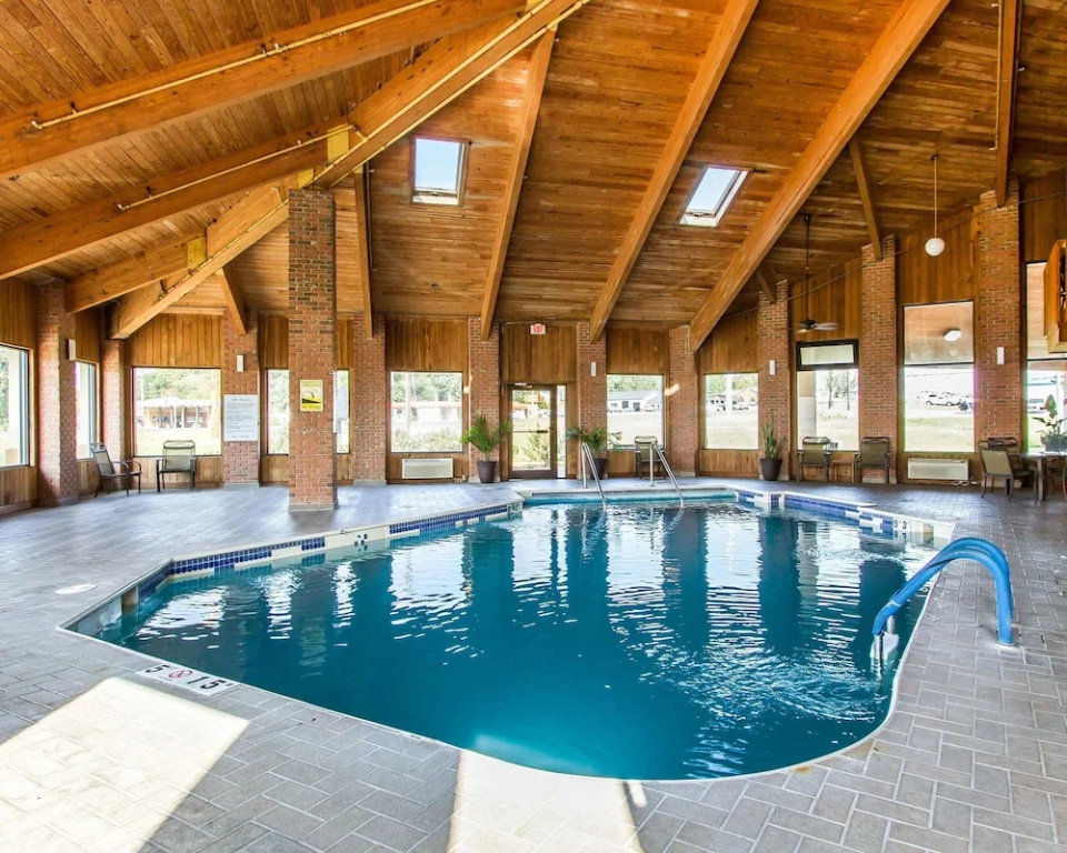 Baymont Inn & Suites