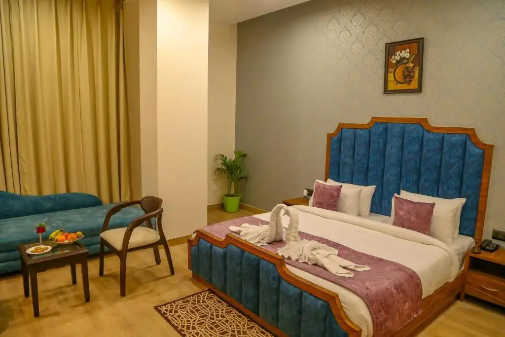 Four Leaf Hotel, Kasganj