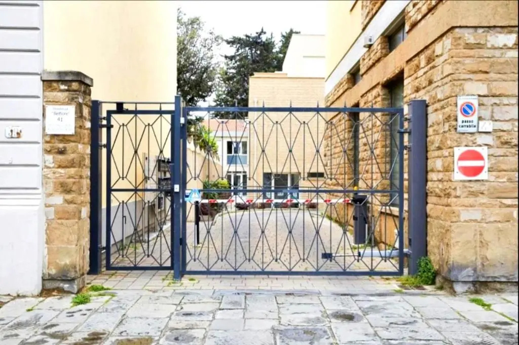 Apartment with 3 bedrooms in Firenze with furnished balcony and WiFi