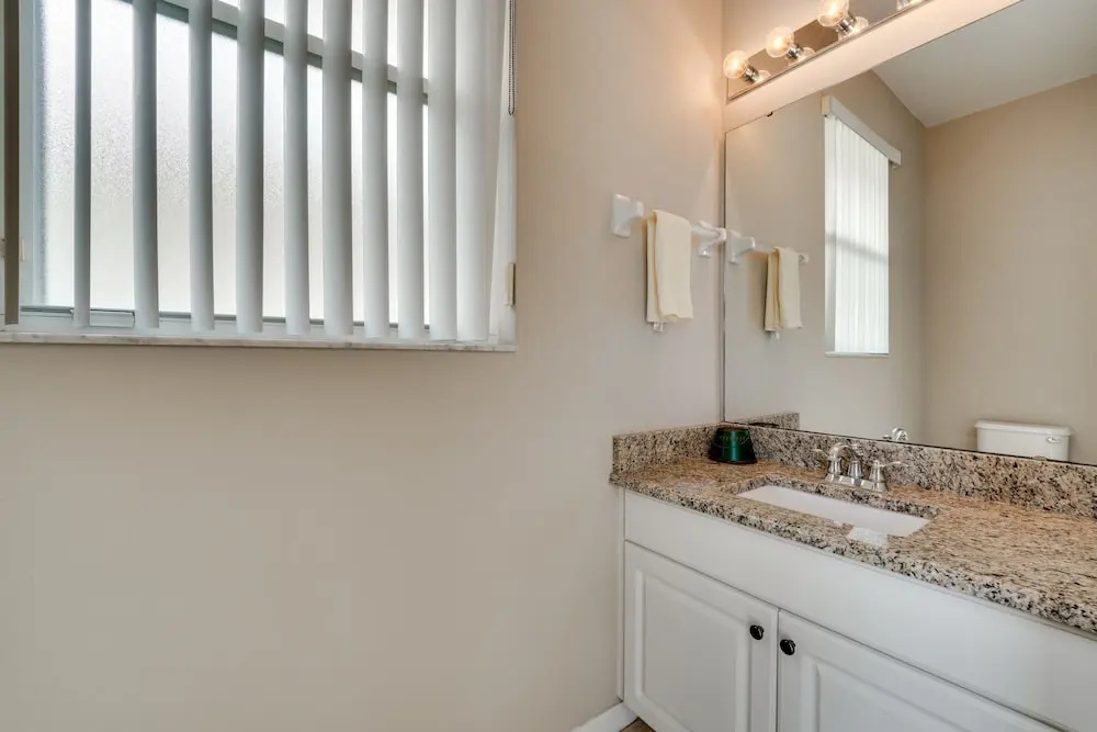 Kissimmee Home w/ Pool + Pond View, 5 Mi to Disney