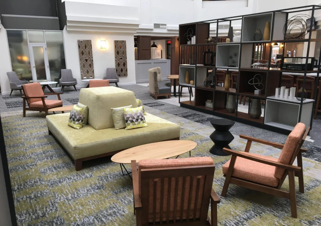Holiday Inn Montreal Longueuil by IHG