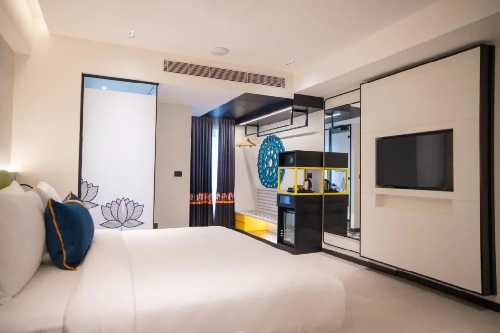 ZIBE Luxe Kakinada by GRT Hotels