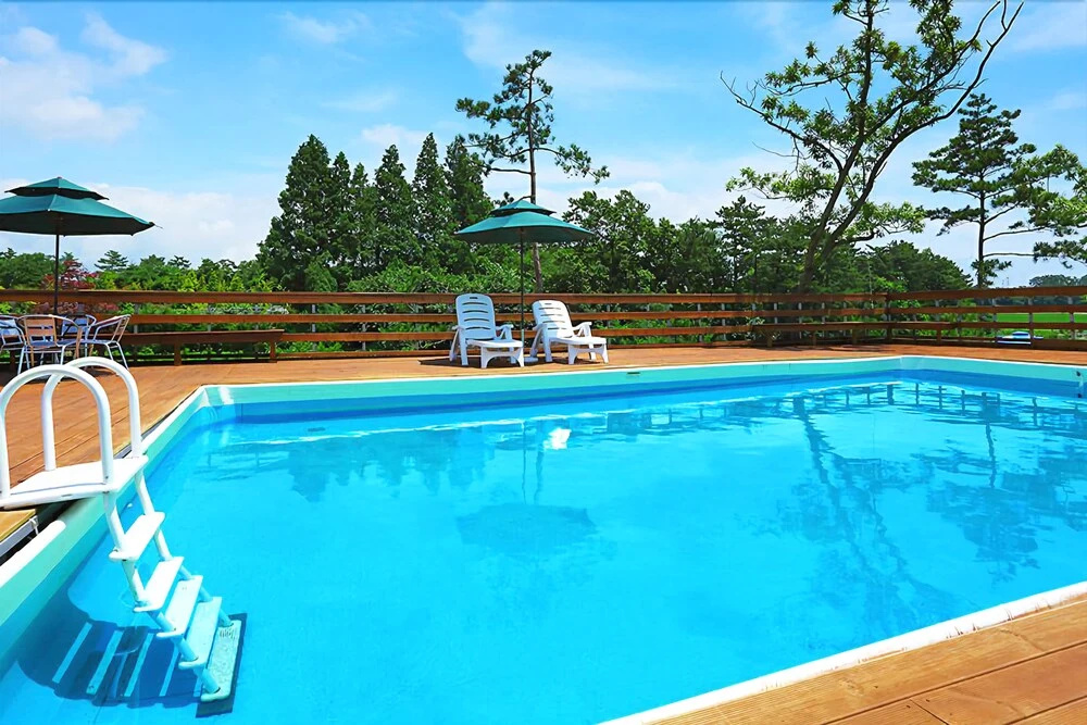 Anmyeondomorning Sunshine Red Clay Pension
