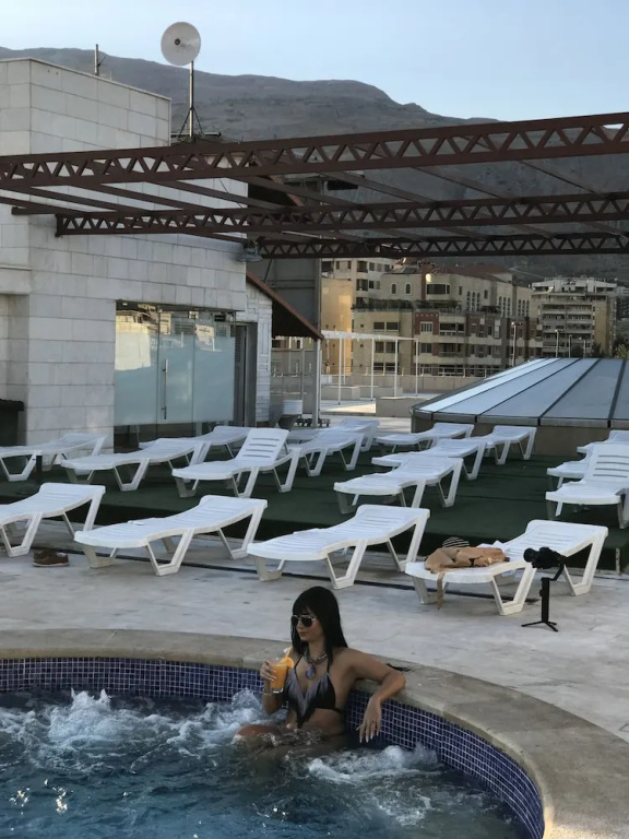 Delora Hotel and Suites