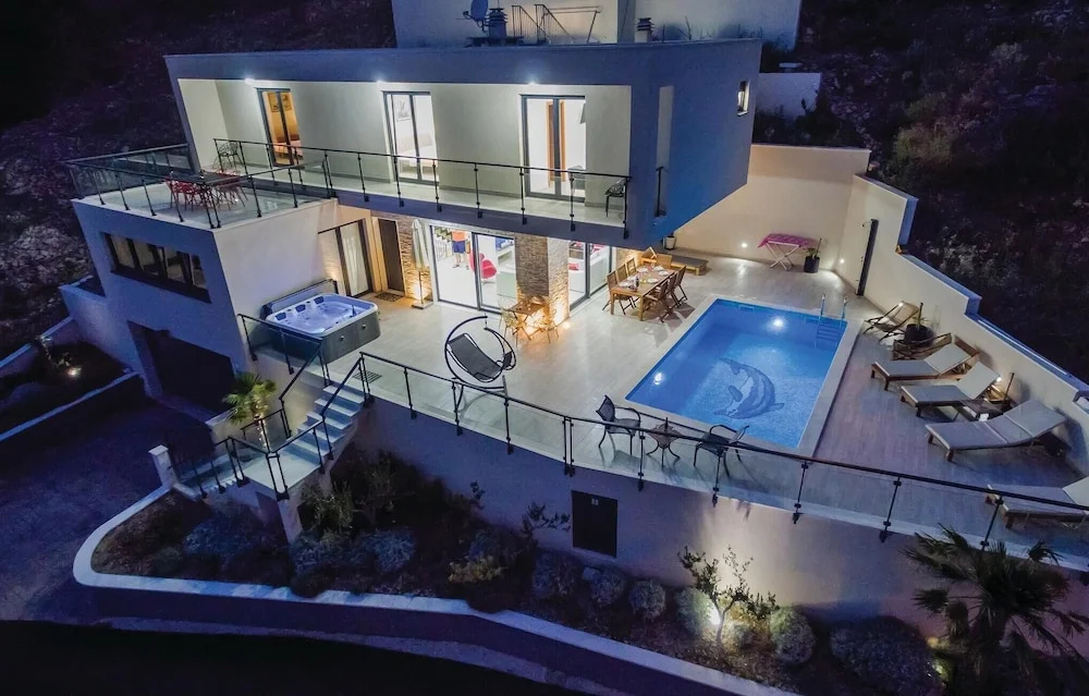 Villa Mia with private pool, Whirlpool, gym, sauna, seaviews