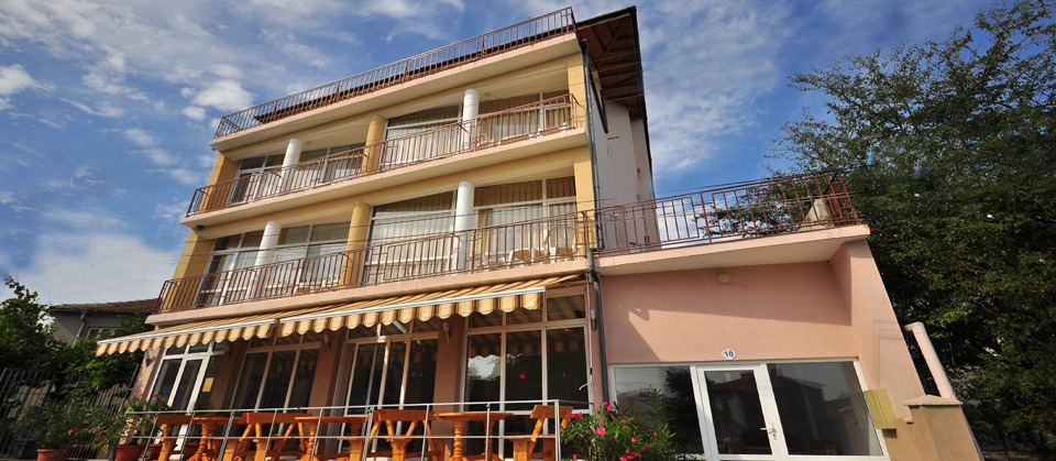 House-Manolovi