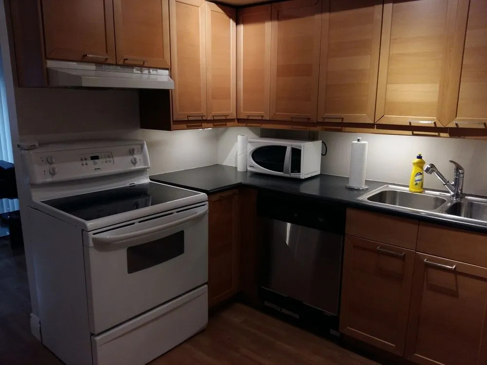 Toronto Furnished Living Pembroke