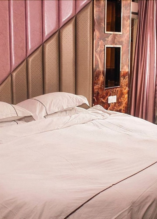 Chaolv Business Hotel