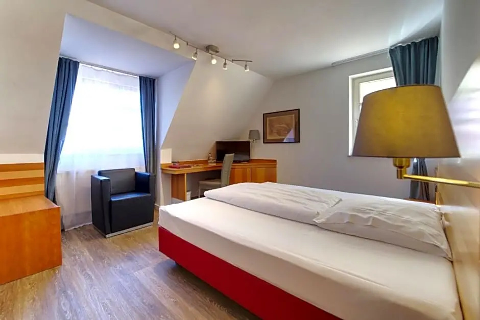 Reinhardts Garni Automobilia Hotel