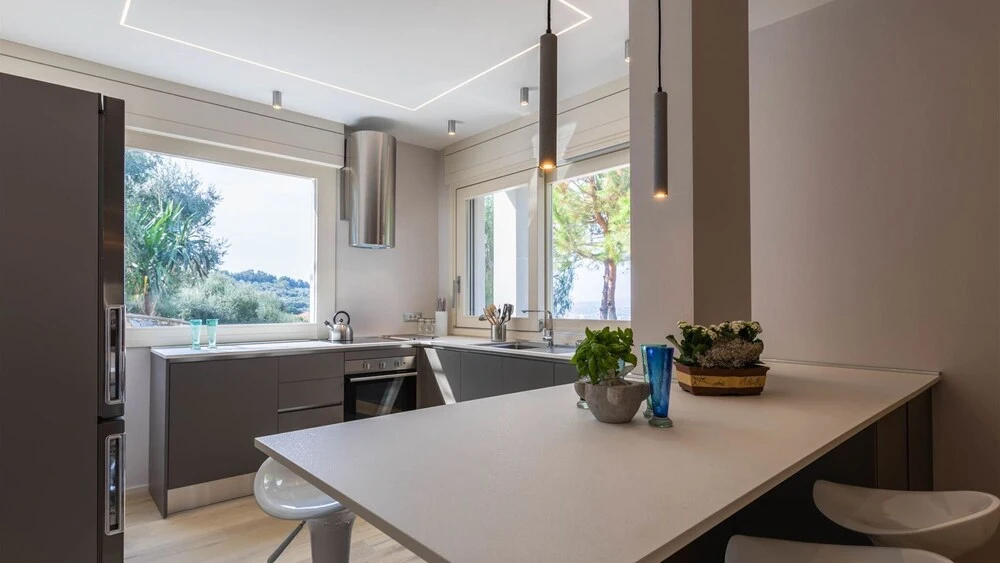 Luxury Apartment in Modern Villa Unit 1