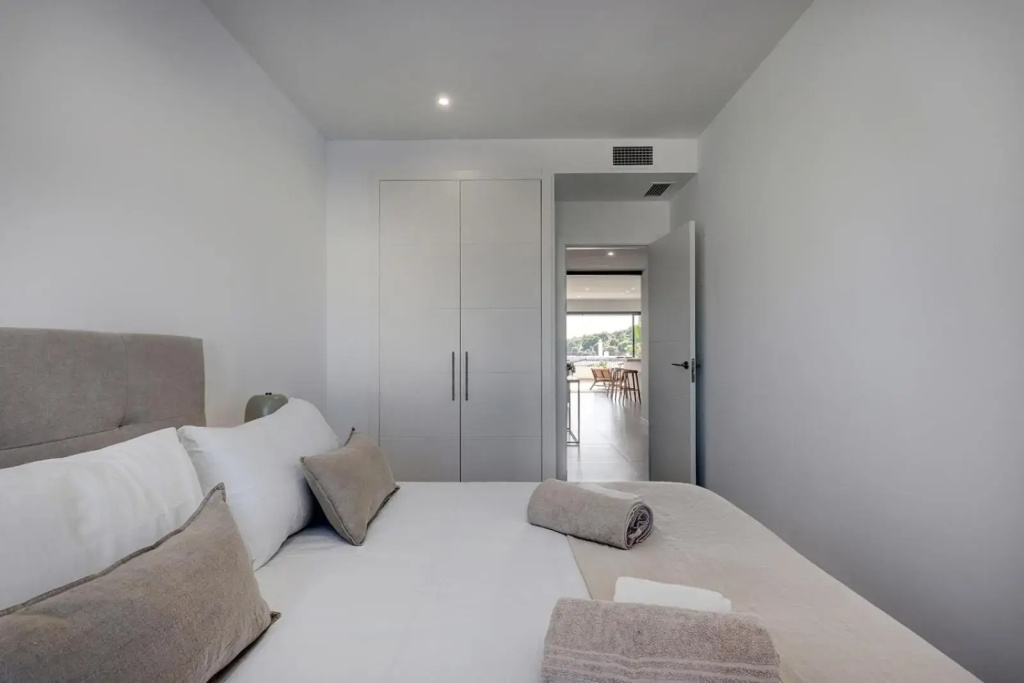 Brand New, Elegant Three Bed Apartment