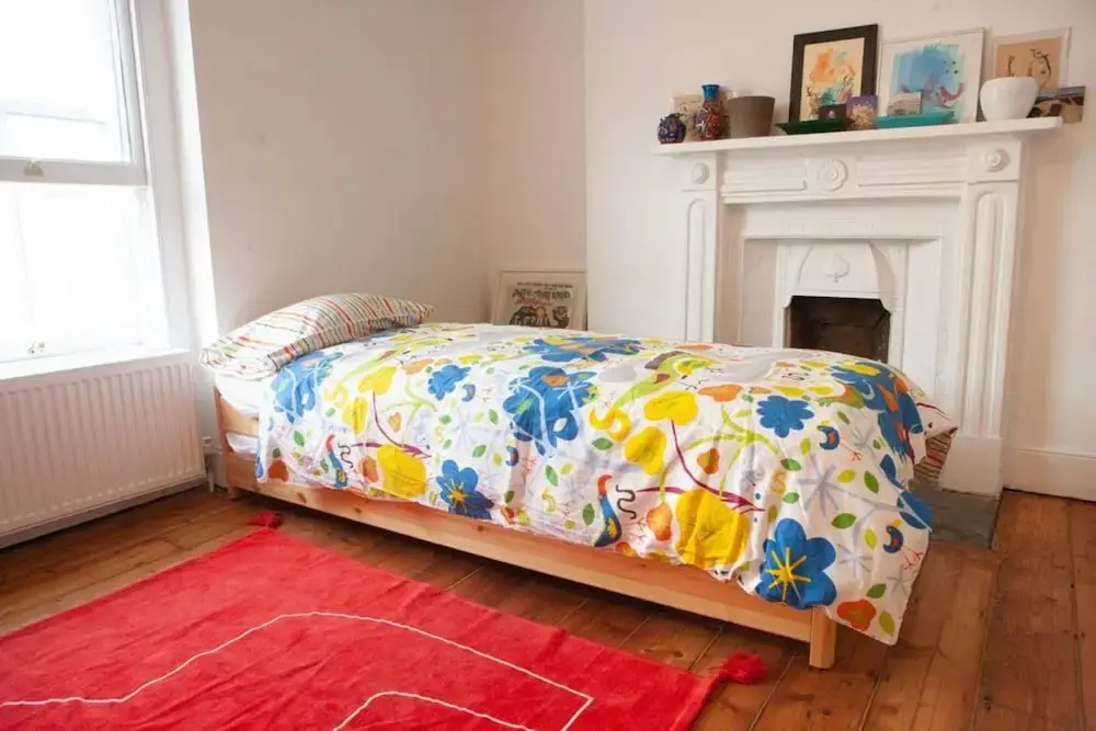 Spacious 3 Bedroom Georgian House in Bristol