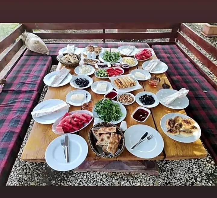 Esralina Bungalows Cıralı