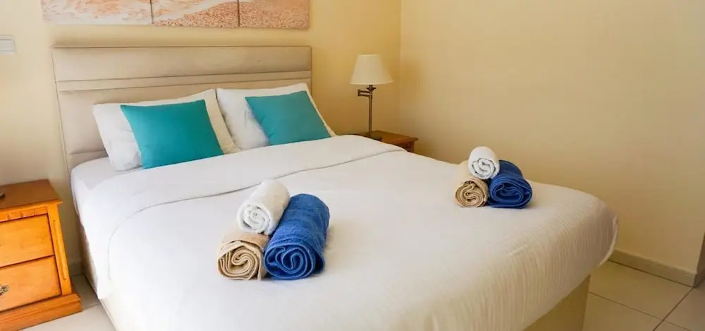 Sea Front Oceanus H2 by Ezoria Villas