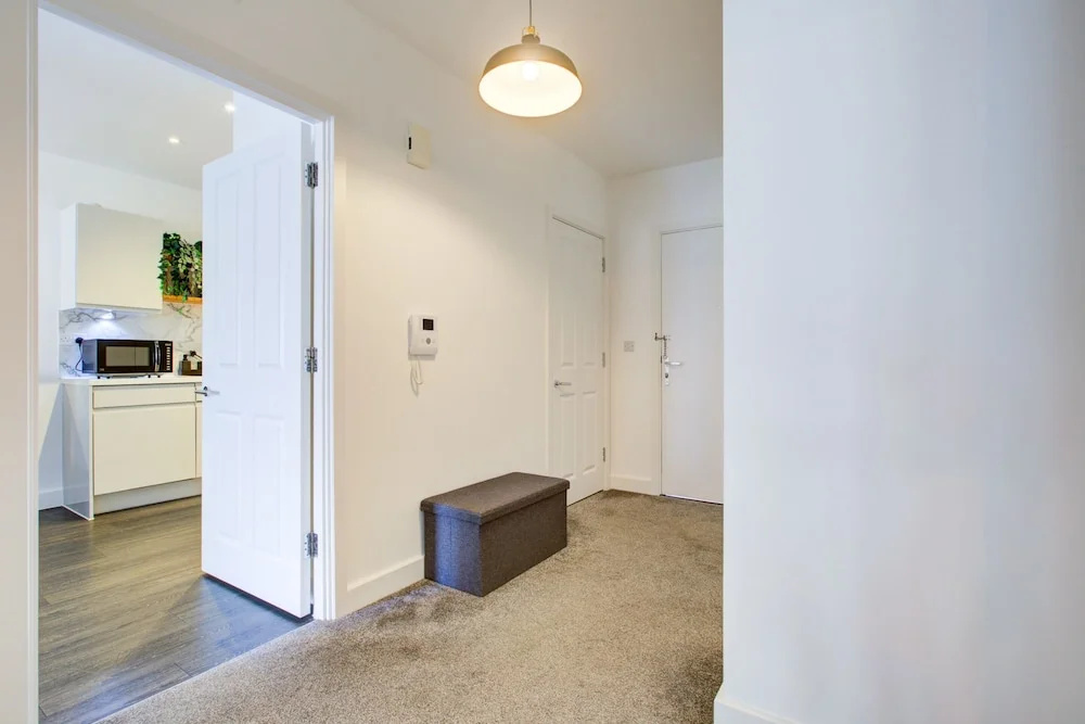 Modern Greenwich Flat With Parking