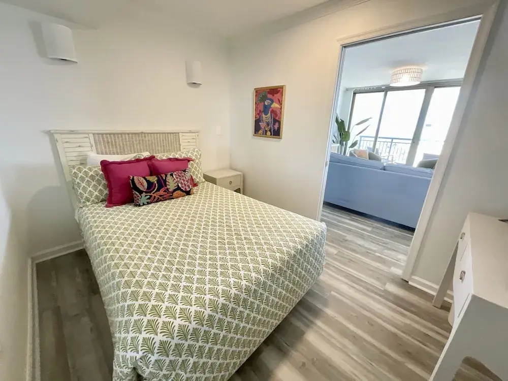1703 Brighton, Newly Remodeled Condo With Full Access! 3 Bedroom Condo