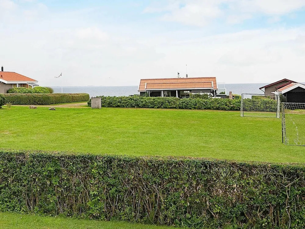 Vibrant Holiday Home in Juelsminde near Sea