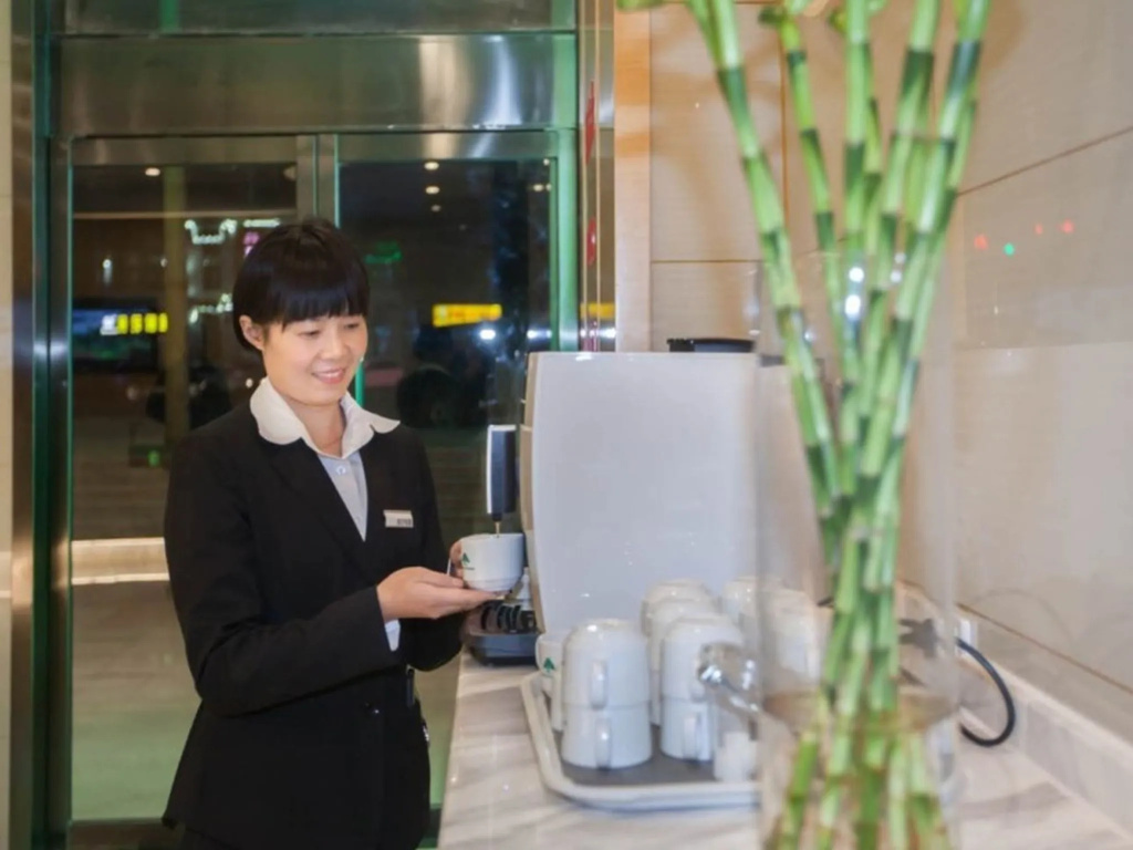 Vatica Xuzhou High Speed Railway Station Hotel