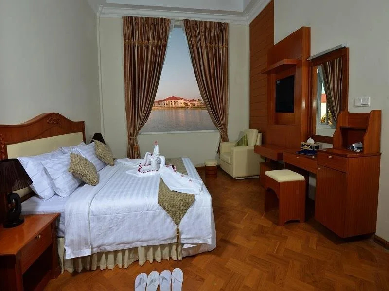 Nwe Tha Ki Hotel