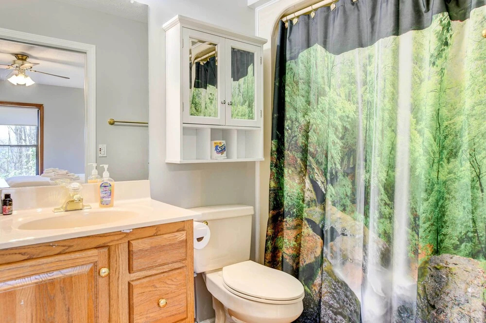 Stunning Maggie Valley Getaway with Decks, Fire Pit
