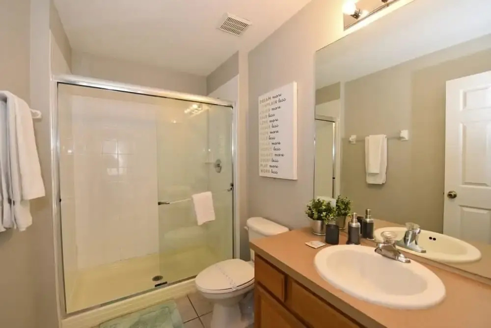 7767 The Windsor House 6 Bedroom by Florida Star