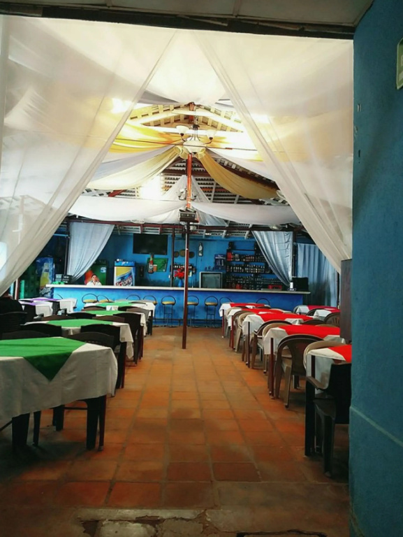 Hotel Bar y Restaurante Charlys El Viejo