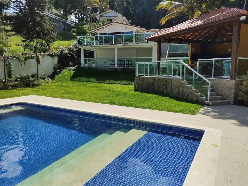 Portogalo Casa dos Sonhos com 4 quartos e Piscina