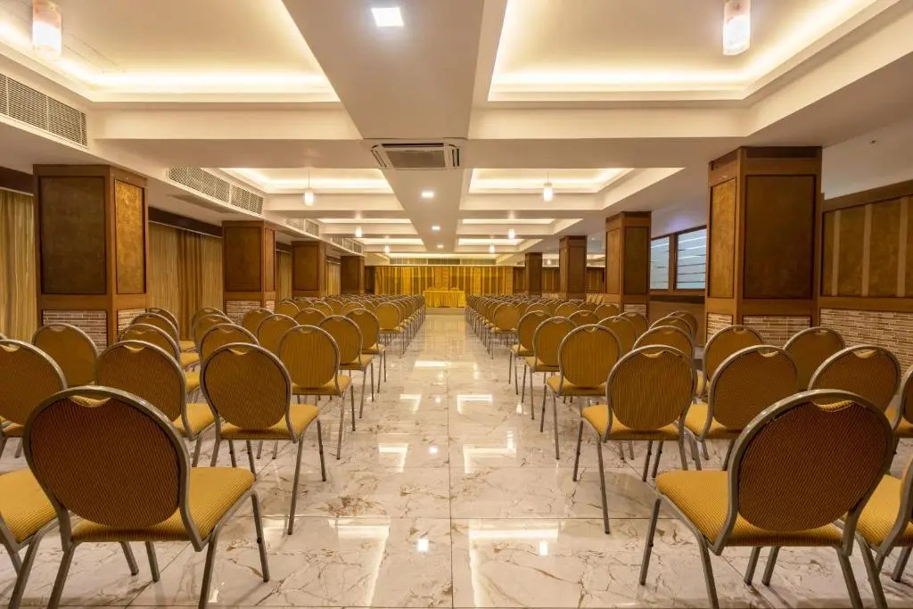 Zip By Spree Hotels Mangala Towers Thrissur
