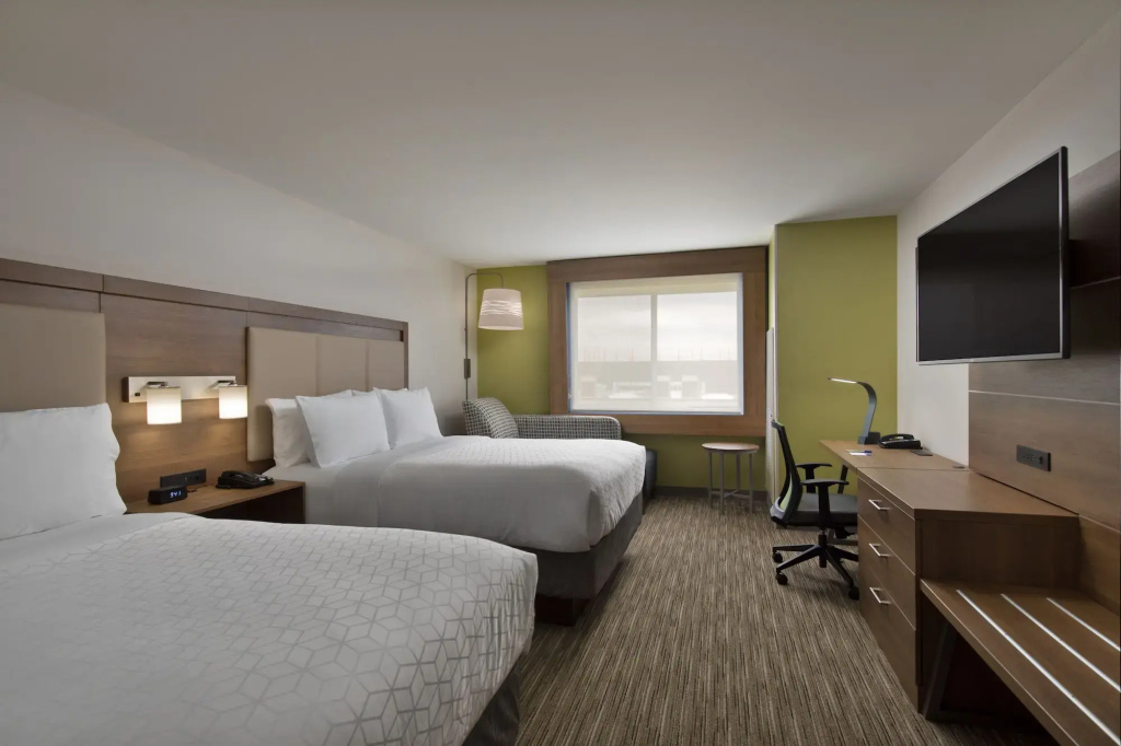 Holiday Inn Express & Suites - Portland Airport - Cascade Stn by IHG