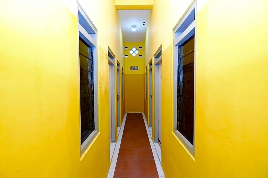 OYO Life 2867 Kos Kuning