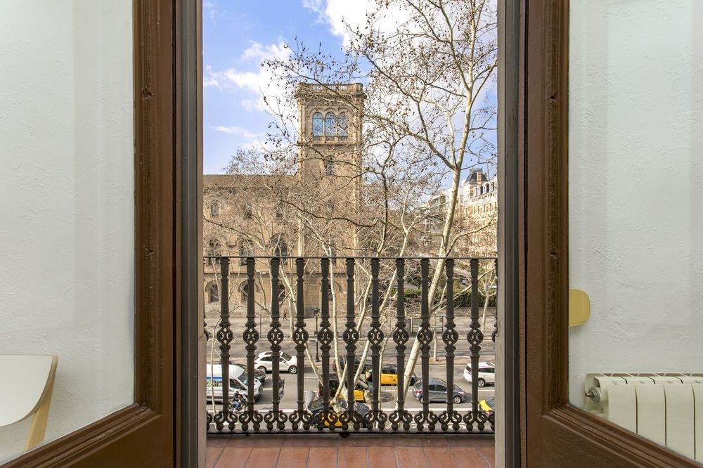 Large and central Catalonia square