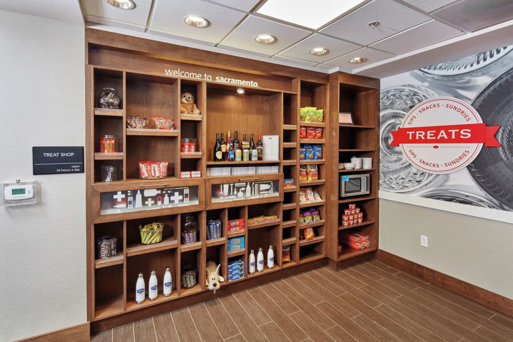 Hampton Inn & Suites Sacramento at CSUS