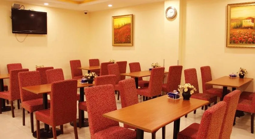 Hanting Express Yancheng Golden Eagle Square