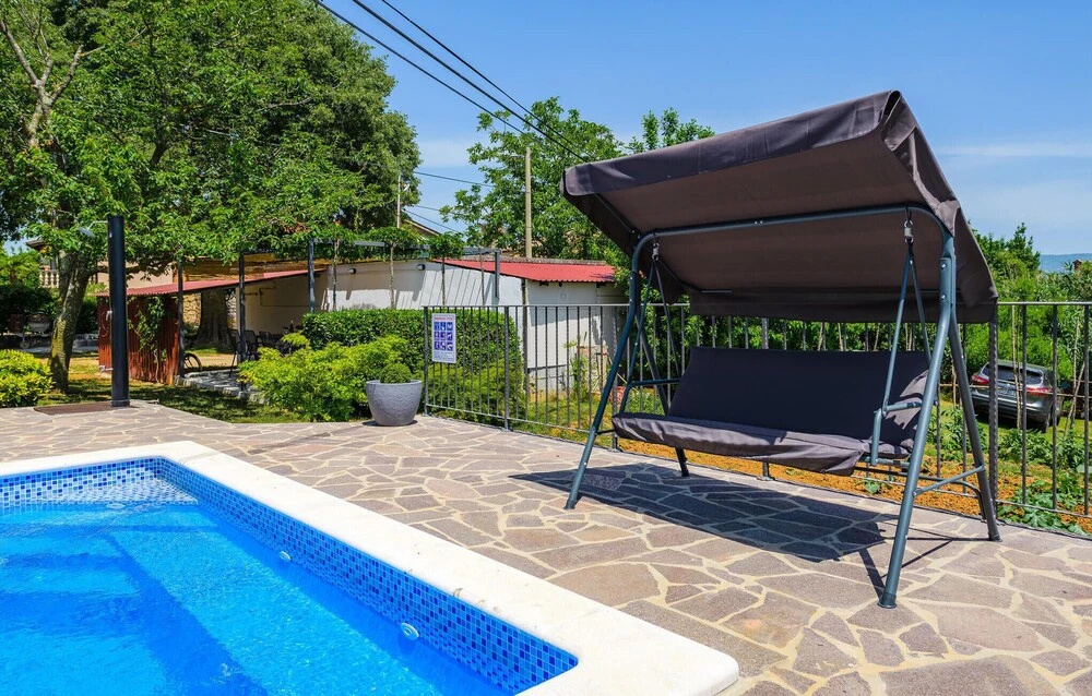 Amazing Apartment in Podpican With 2 Bedrooms, Wifi and Outdoor Swimming Pool