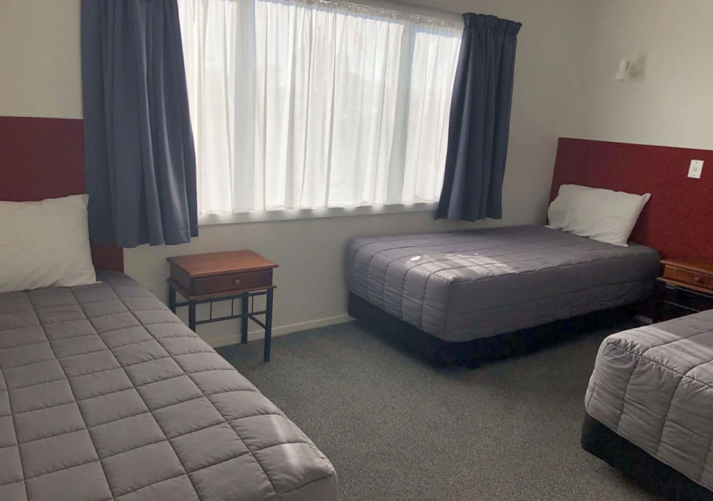Thornton Lodge Motel