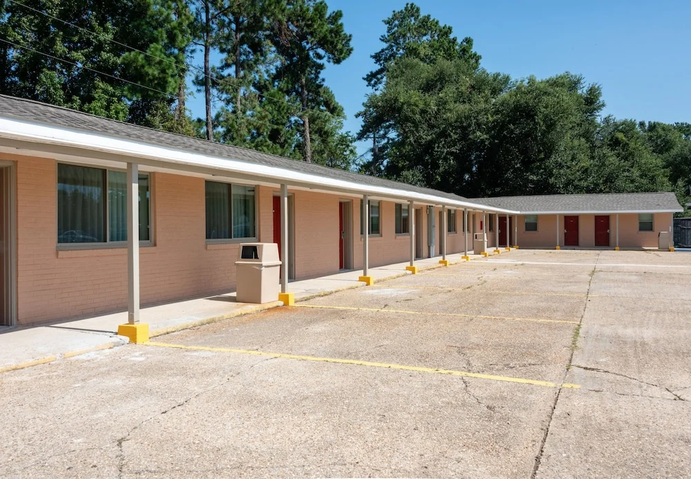 Budget Inn & Suites Baton Rouge