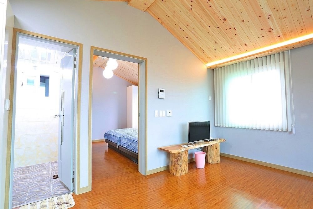 Woojinsam Pension