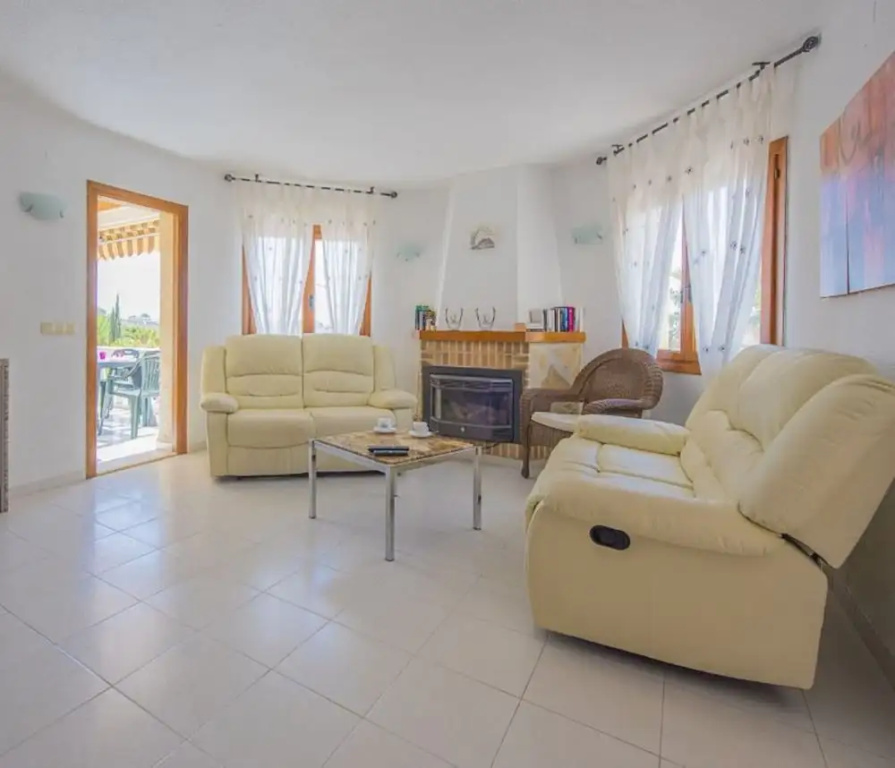 Villa - 4 Bedrooms with Pool and WiFi - 106418