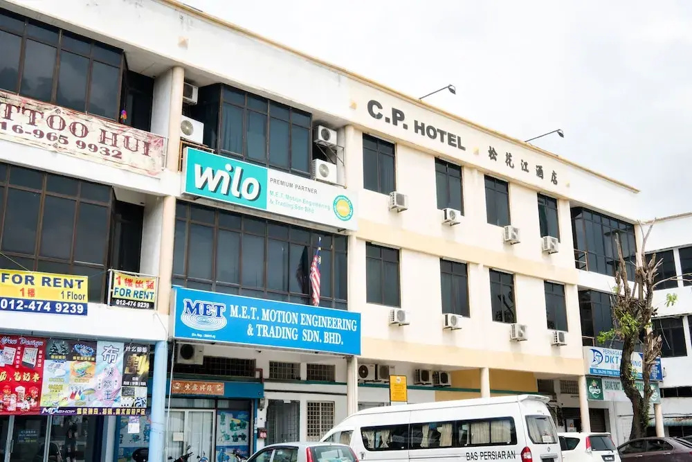 OYO 89461 CP Hotel