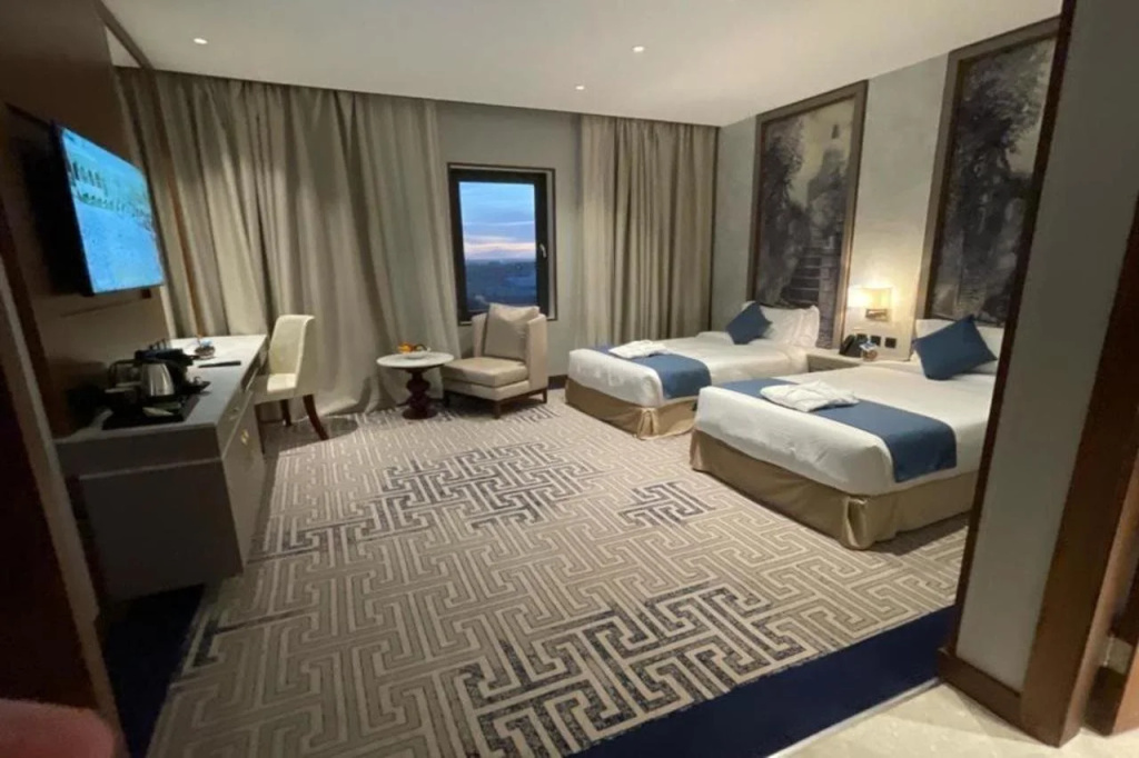 Five seasons Hotel & Spa
