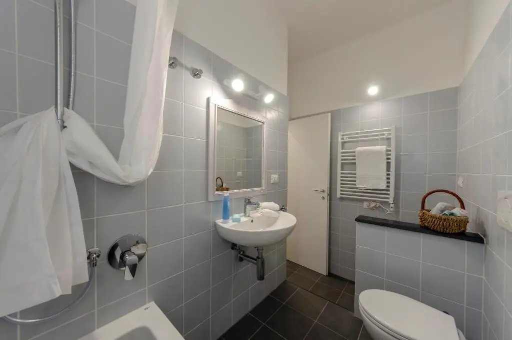 ALTIDO Charming House for 12, with Patio in Vernazza