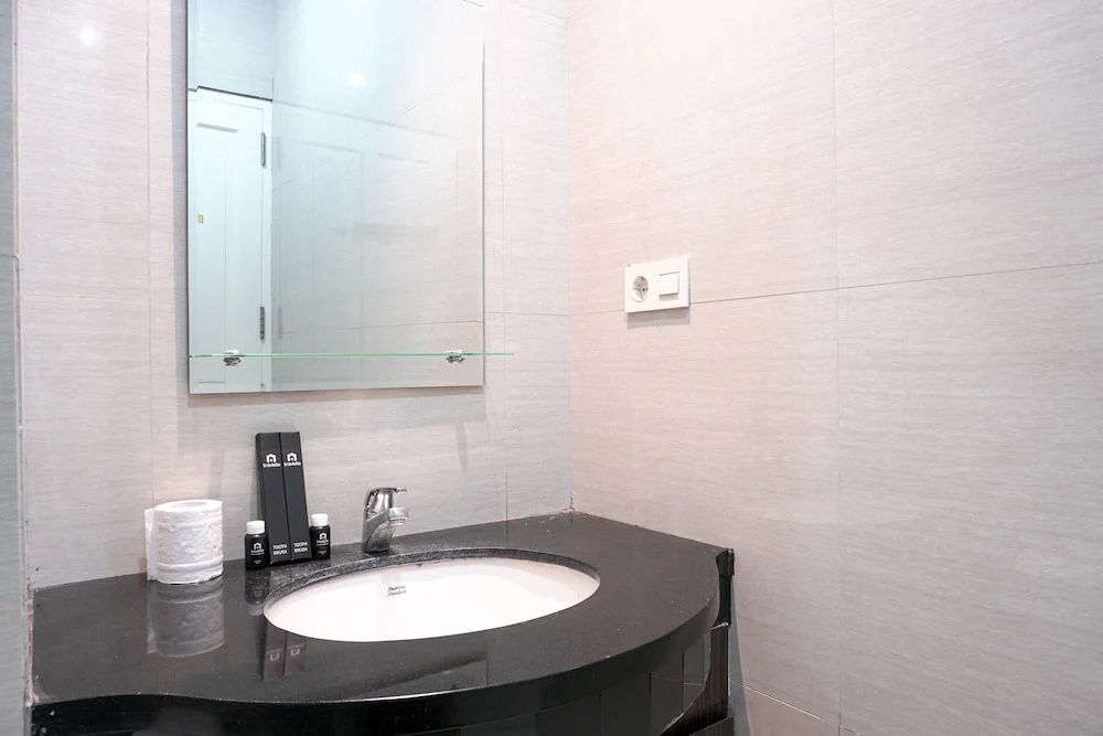 Best Location @ 3br Puri Garden Apartment by Travelio